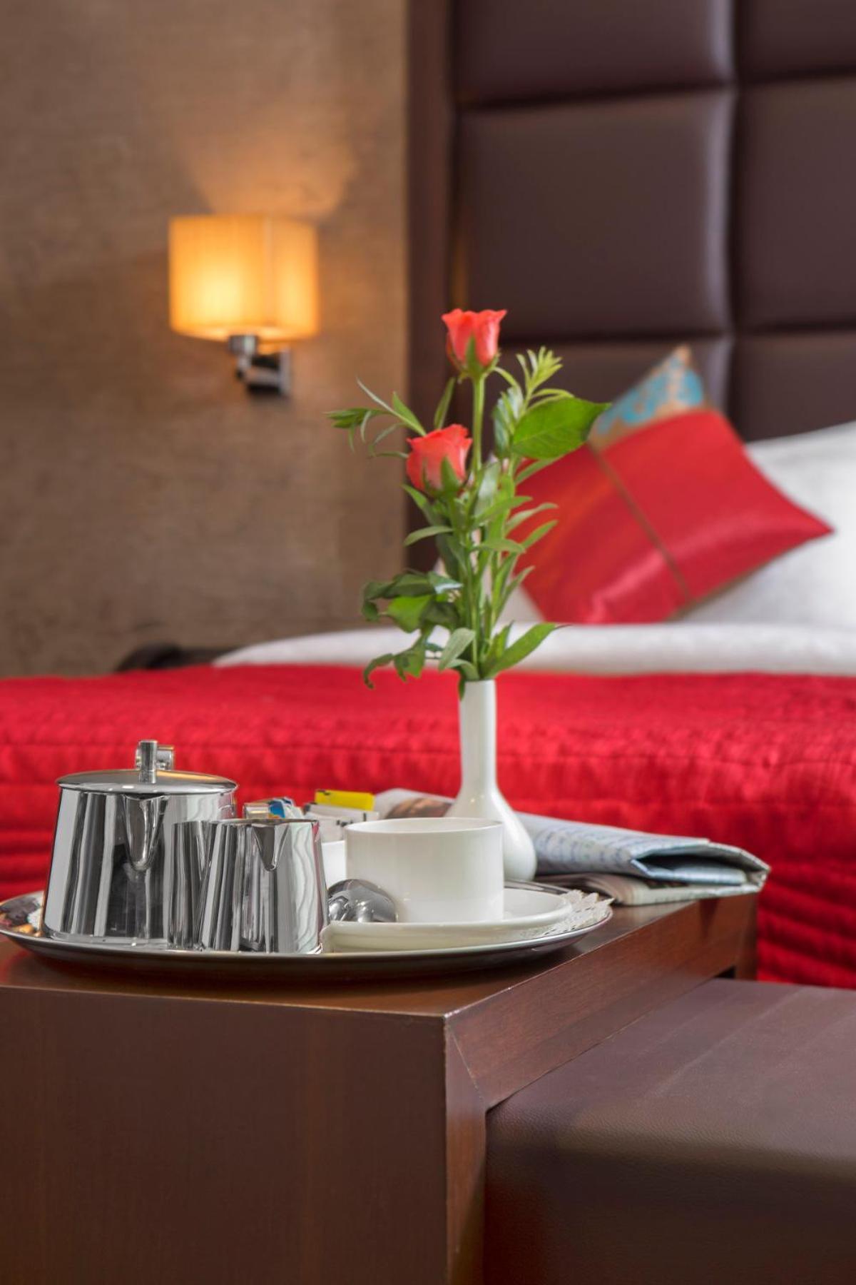 Jasmine Boutique Hotel Jasola New Delhi Exteriör bild