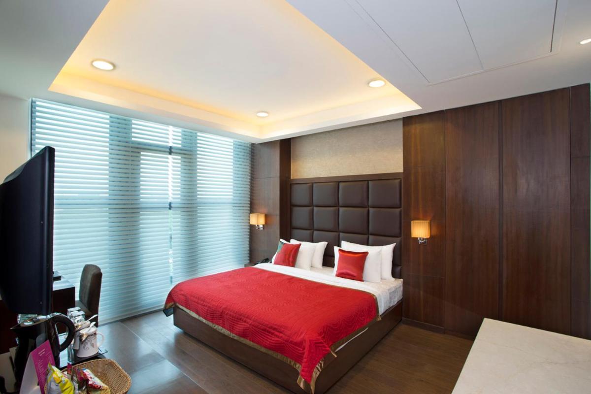 Jasmine Boutique Hotel Jasola New Delhi Exteriör bild