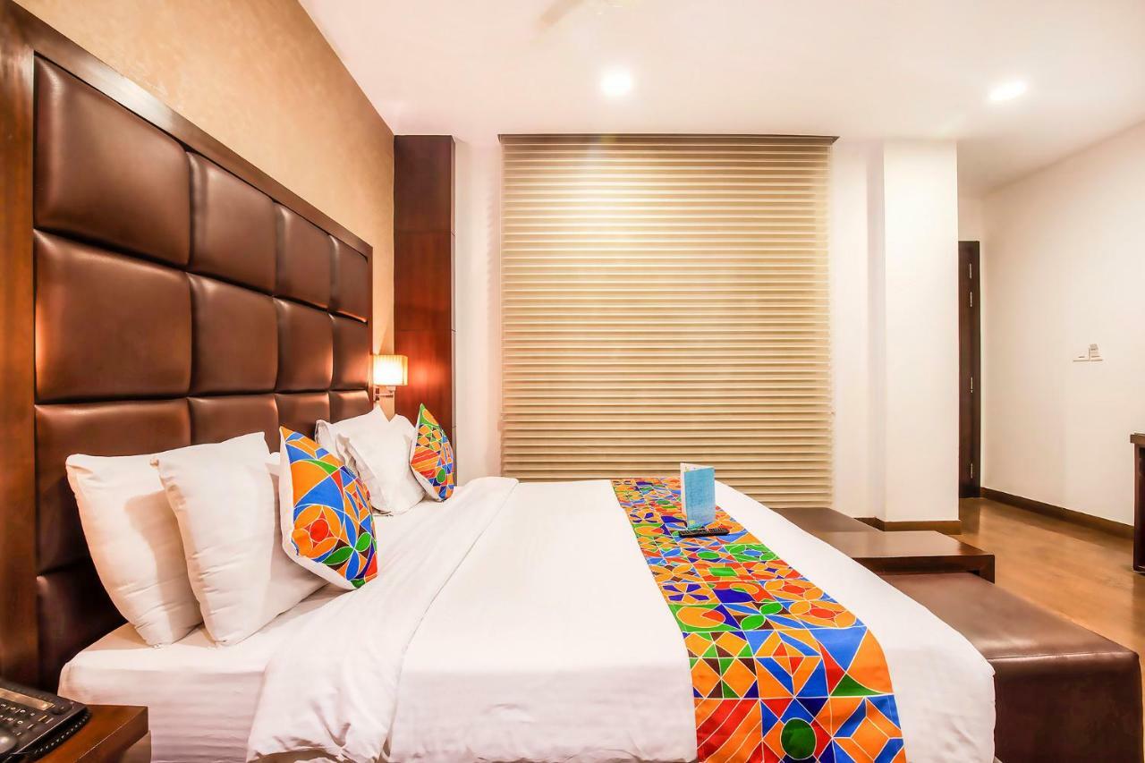 Jasmine Boutique Hotel Jasola New Delhi Exteriör bild