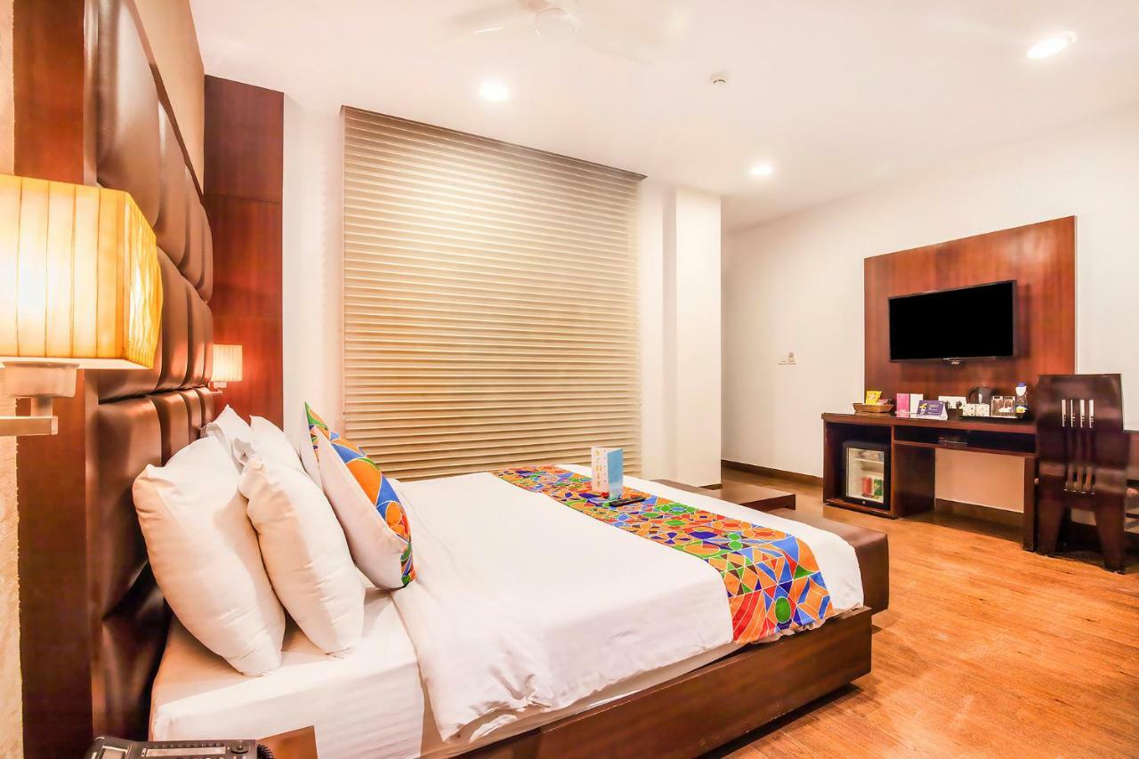 Jasmine Boutique Hotel Jasola New Delhi Exteriör bild