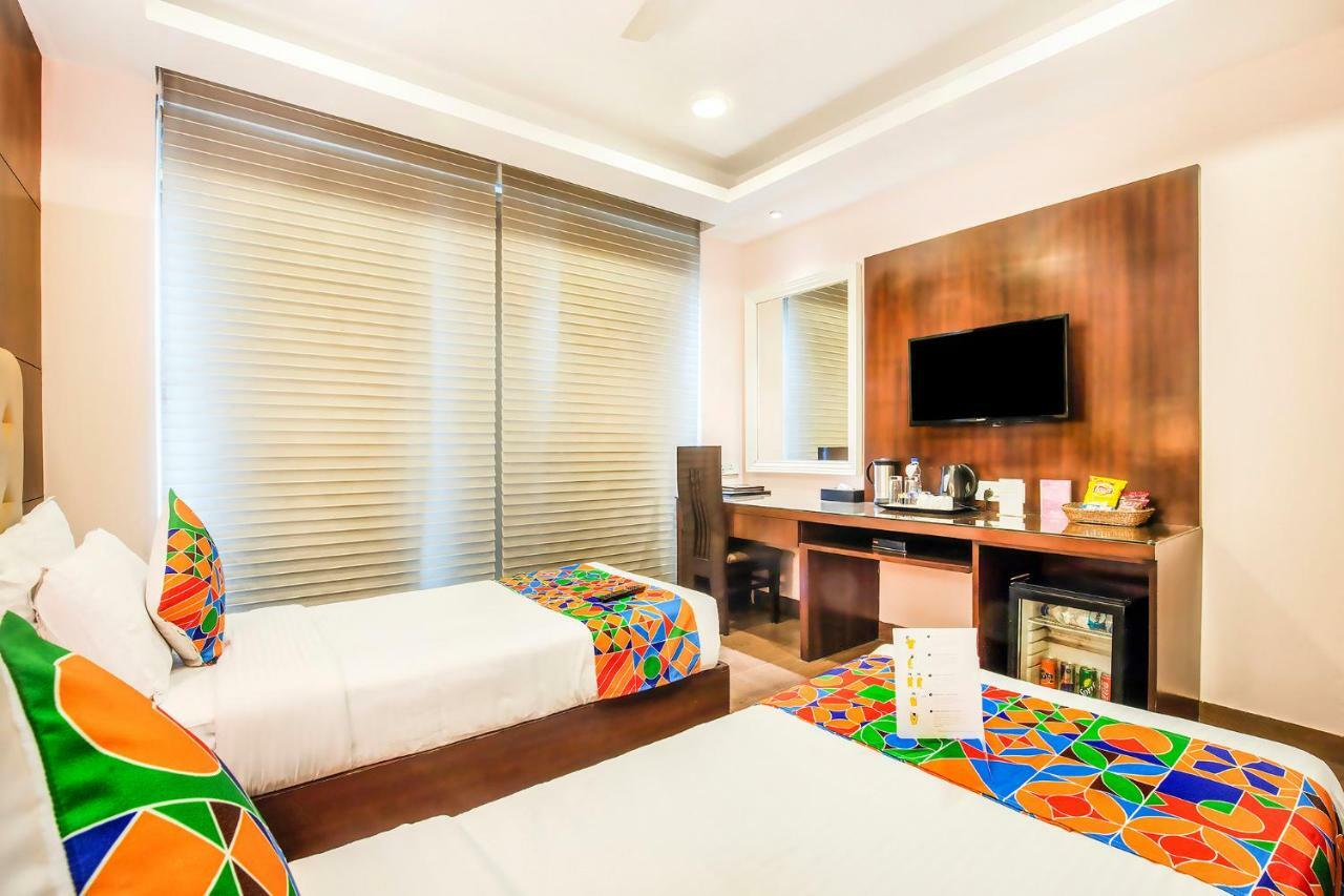 Jasmine Boutique Hotel Jasola New Delhi Exteriör bild
